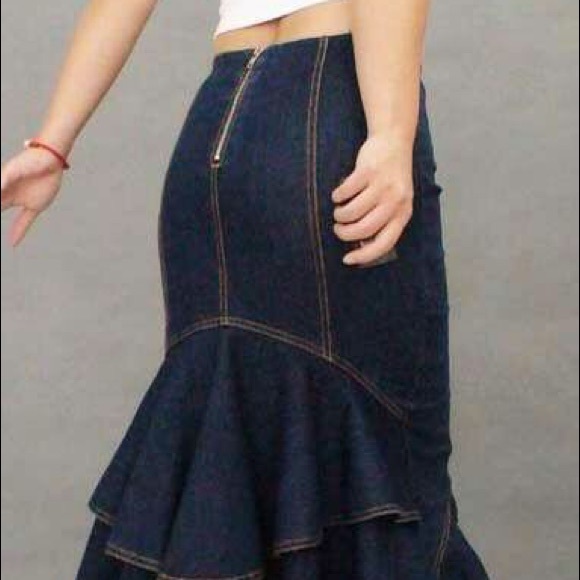 Dark Denim Fishtail Skirt - Picture 4 of 7